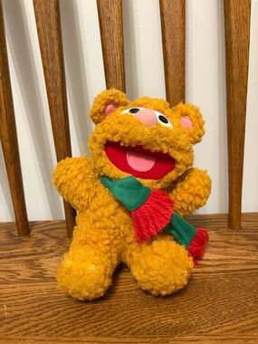 Vintage 1987 McDonald's Jim Henson's Muppet Babies Baby Fozzie Bear Plush with S